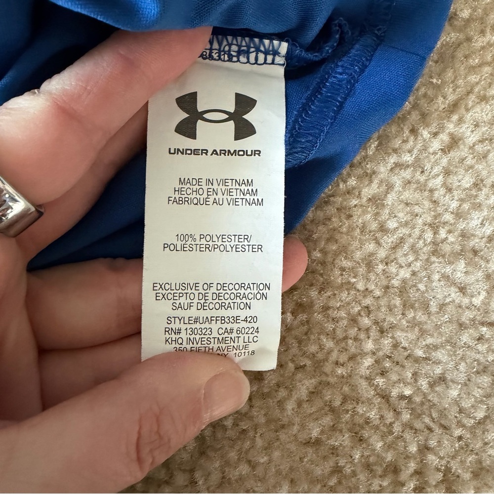 Boy’s Under Armour Royal Blue Quarter-Zip Top - Picture 4 of 5